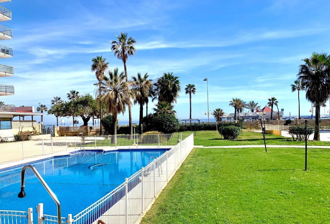 Precioso Estudio Frente Al Mar Con Piscina Бенальмадена Екстер'єр фото